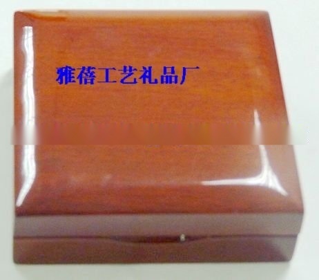 鋼琴漆木盒生產(chǎn)廠家哪家好